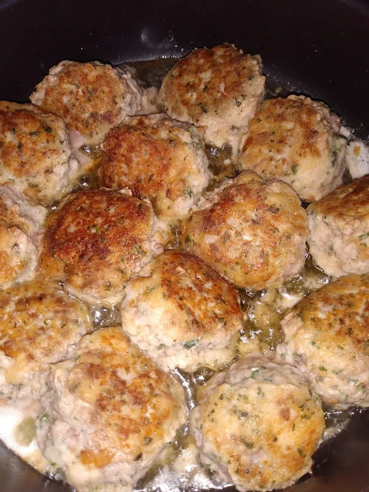 Meatballs Frying